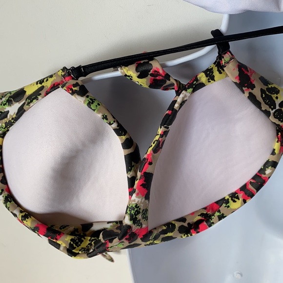 Roxy cheetah print Bandeau Bikini set, Size M - Picture 10 of 11